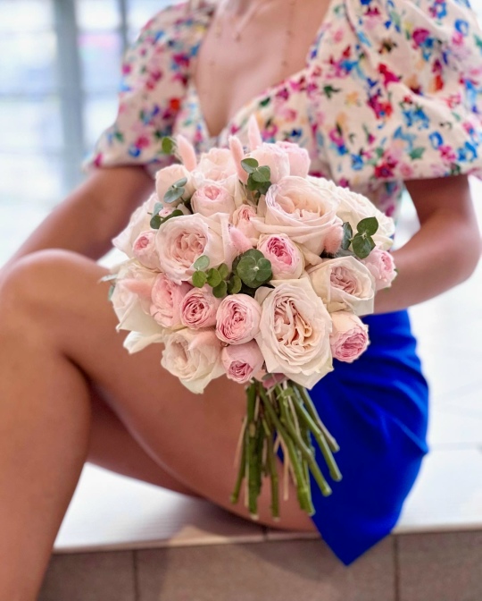 Свадебный букет нежно-персиковый