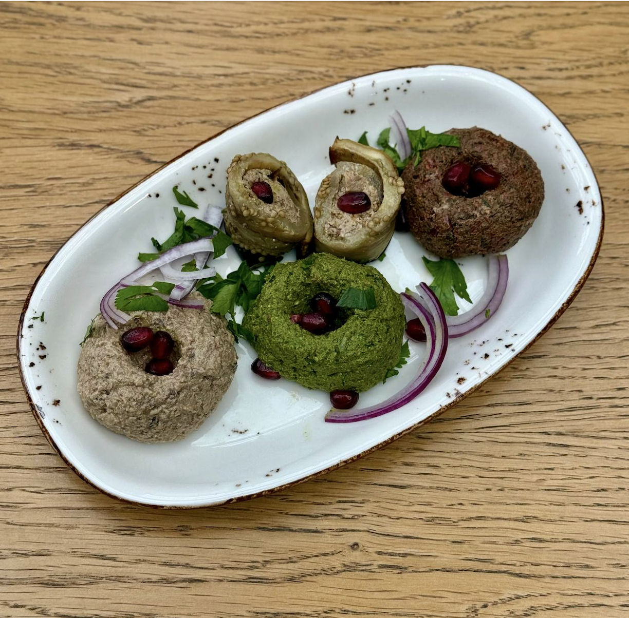 Пхалеули