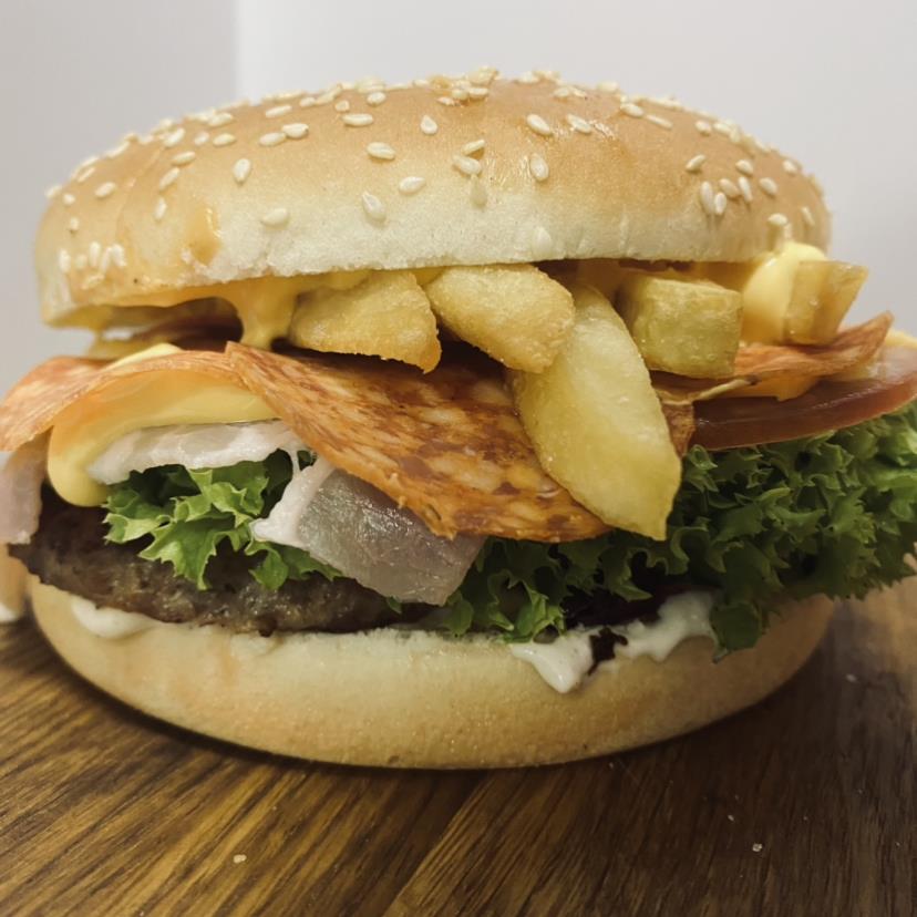 Бургер "Мяса много не бывает"