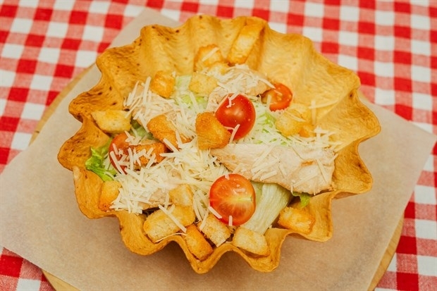 Цезарь с цыпленком