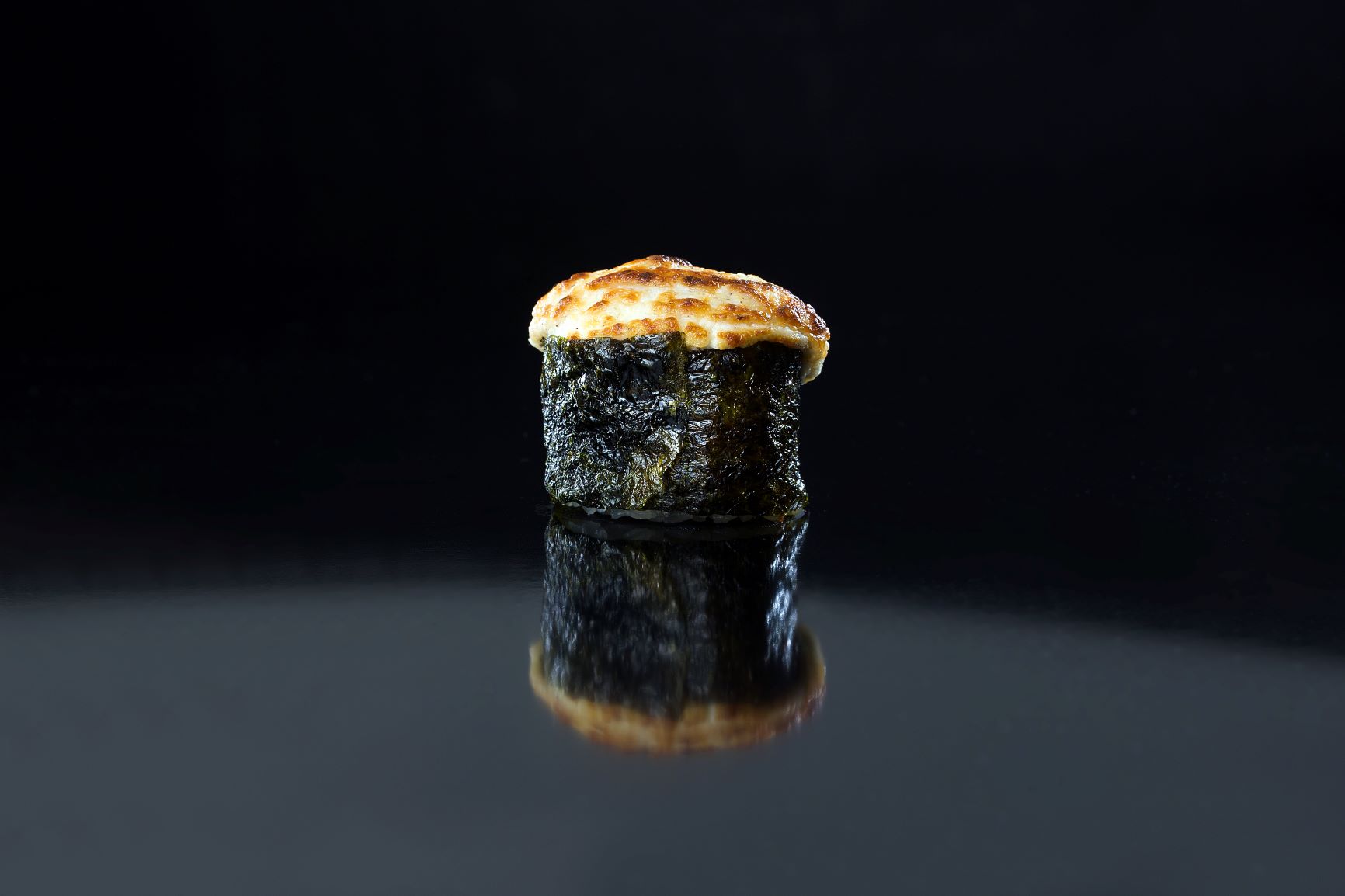 Суши запечённые с кальмаром