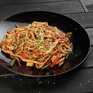 Удон с курицей