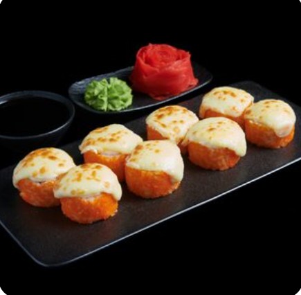 Ролл запечённый лосось и моцарелла