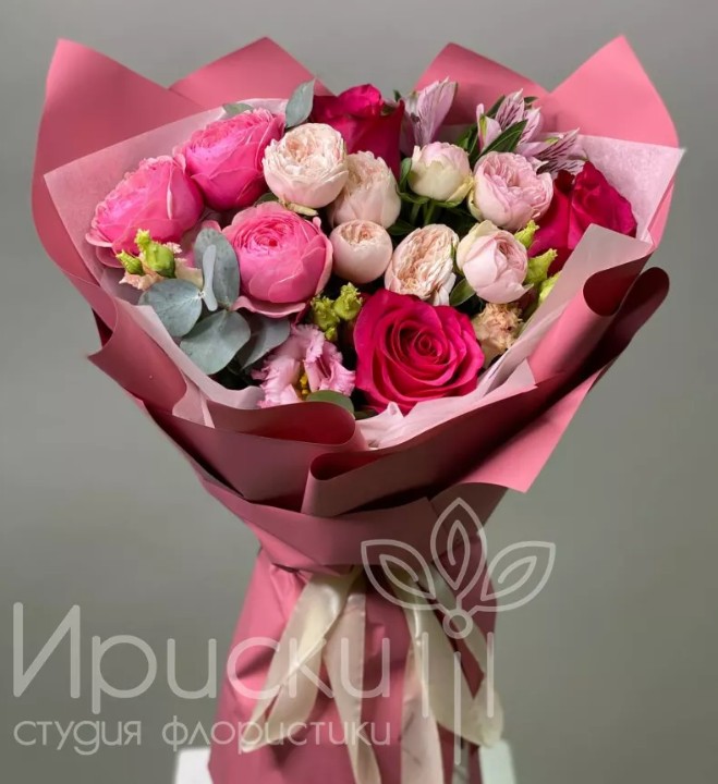 Яркий розовый букет