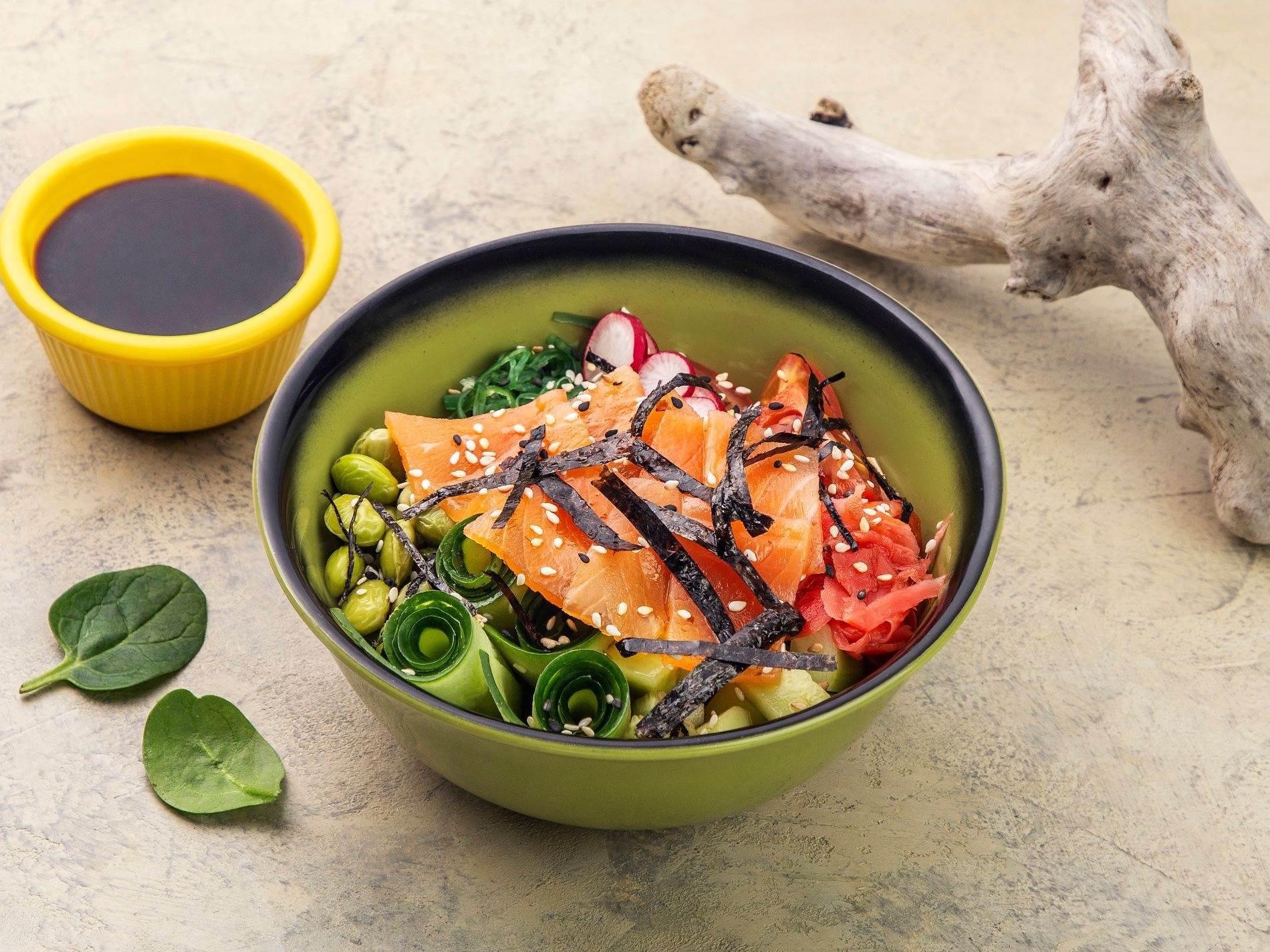 Поке с лососем