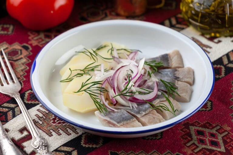 Селедочка с картофелем