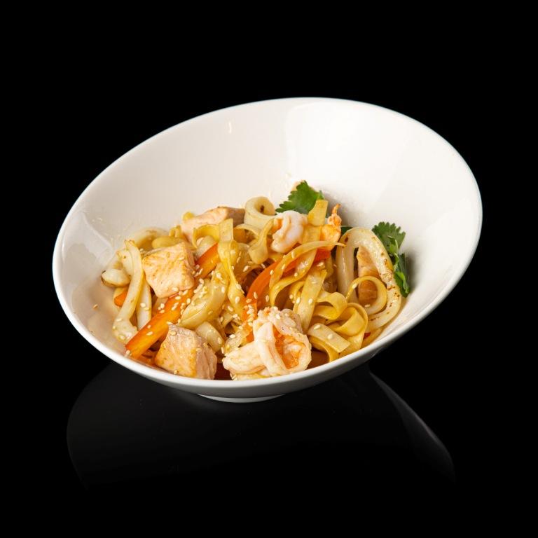 ЛАПША УДОН С МОРЕПРОДУКТАМИ