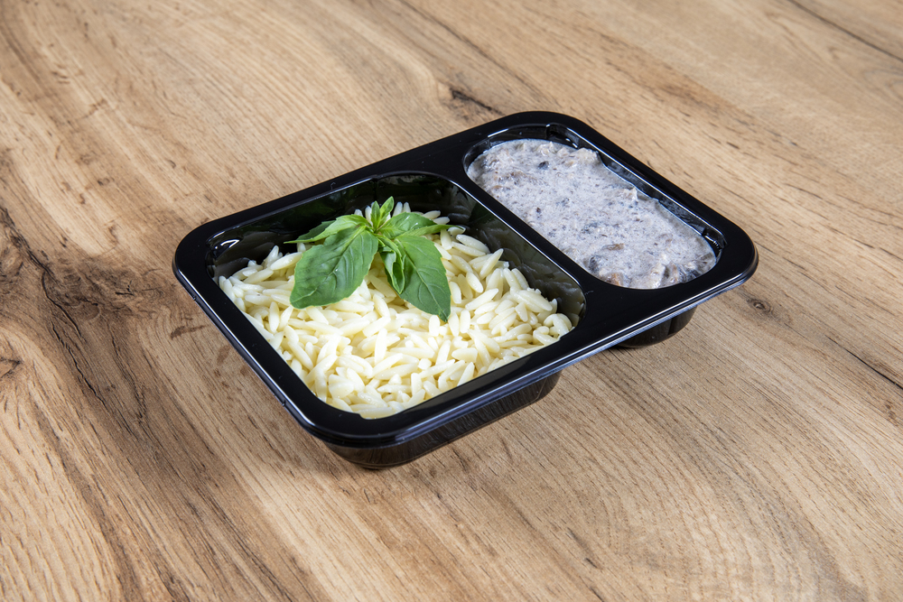 Фрикасе из курицы с грибами и ризони