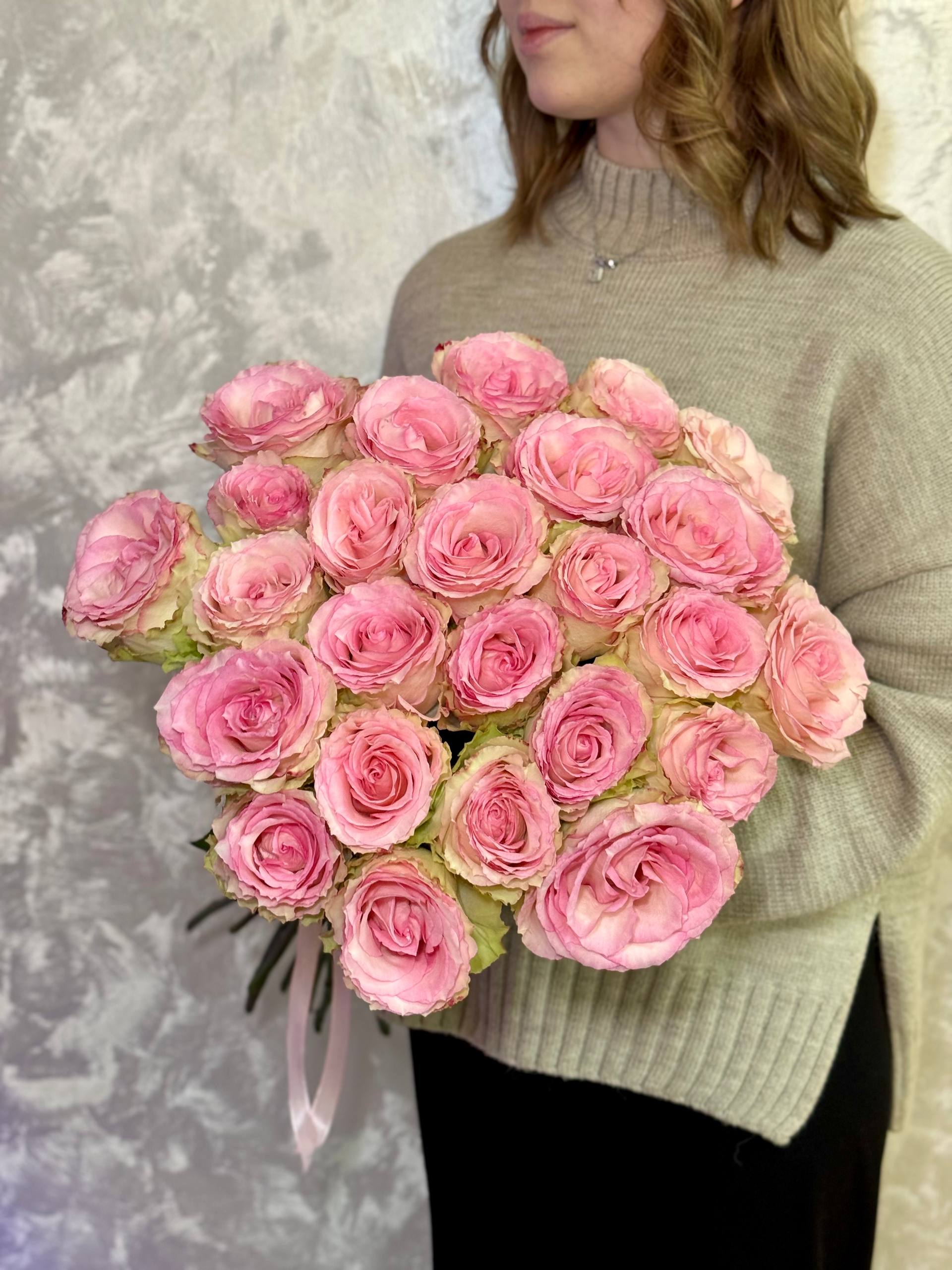 Монобукет эквадорских роз «Эсперанса» / 25 шт.