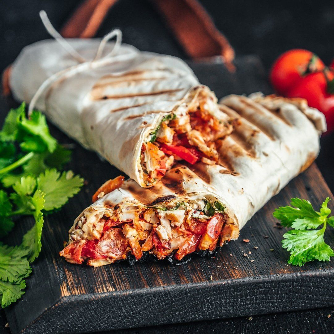 Шаурма с курицей и овощами