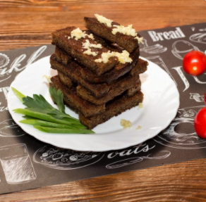 Гренки бородинские с чесноком