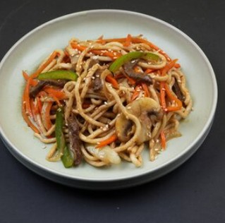 Лапша с говядиной