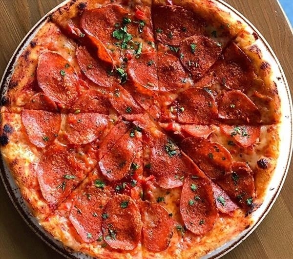 Пицца Салями