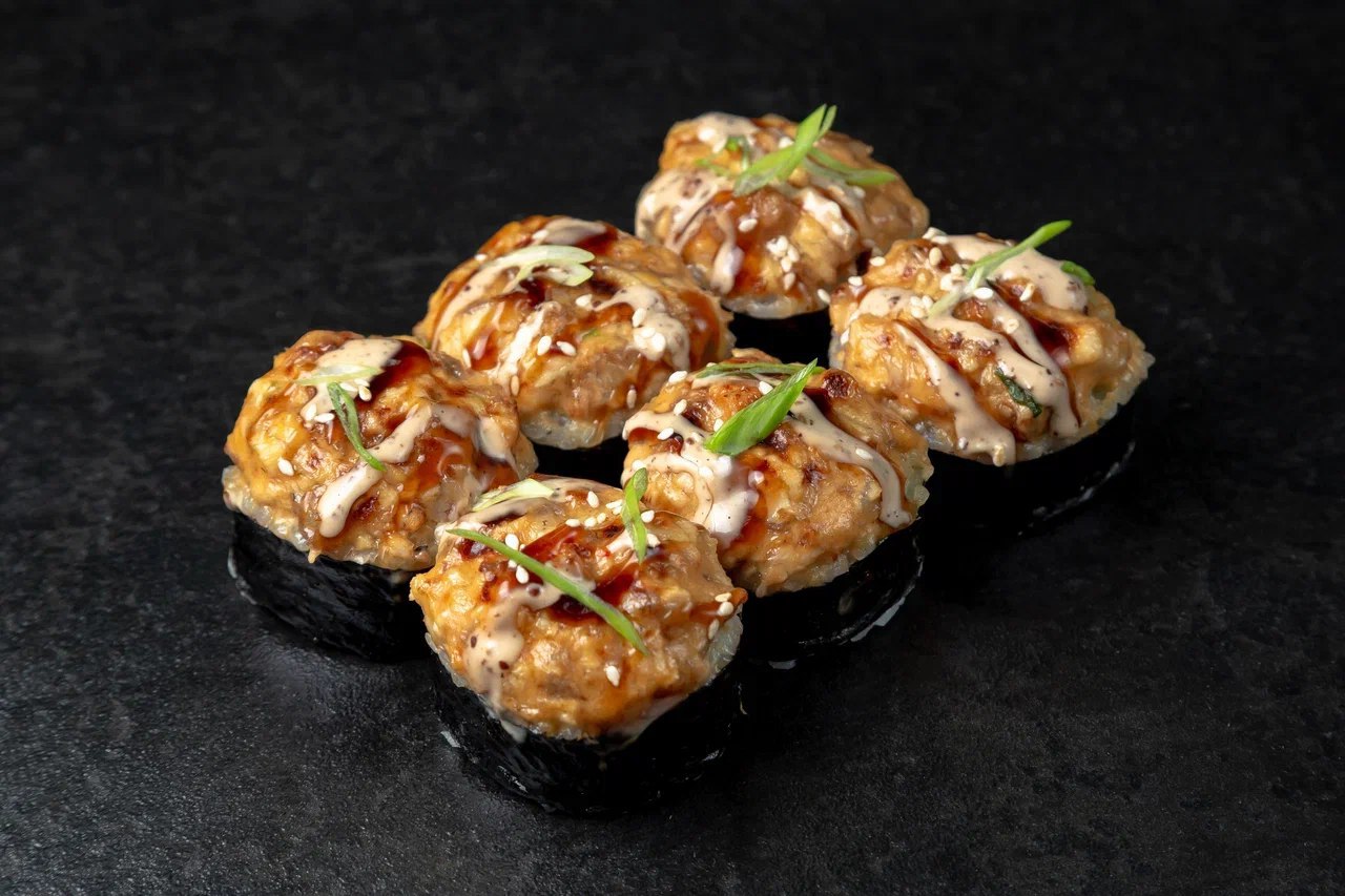 Запеченный ролл с угрем 