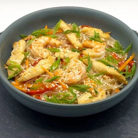 Лапша по сингапурски с креветкой и курицей