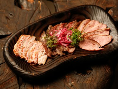 Мясные деликатесы