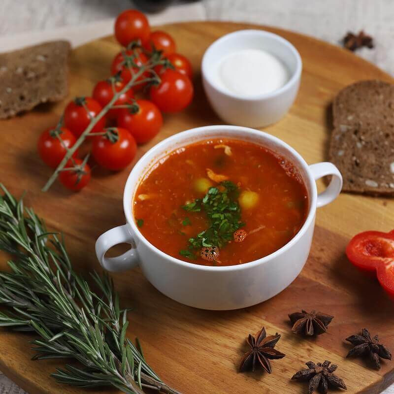 СОЛЯНКА С МЯСНЫМИ ДЕЛИКАТЕСАМИ