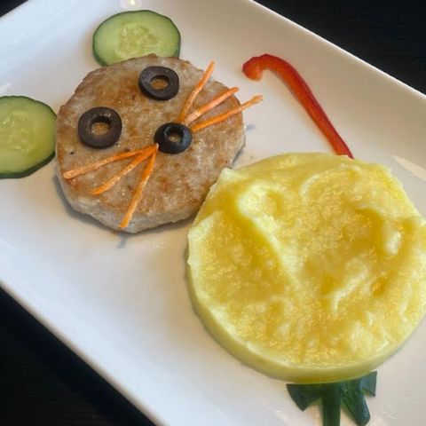 Котлетка с картофельным пюре
