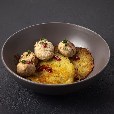 Драники с фрикадельками