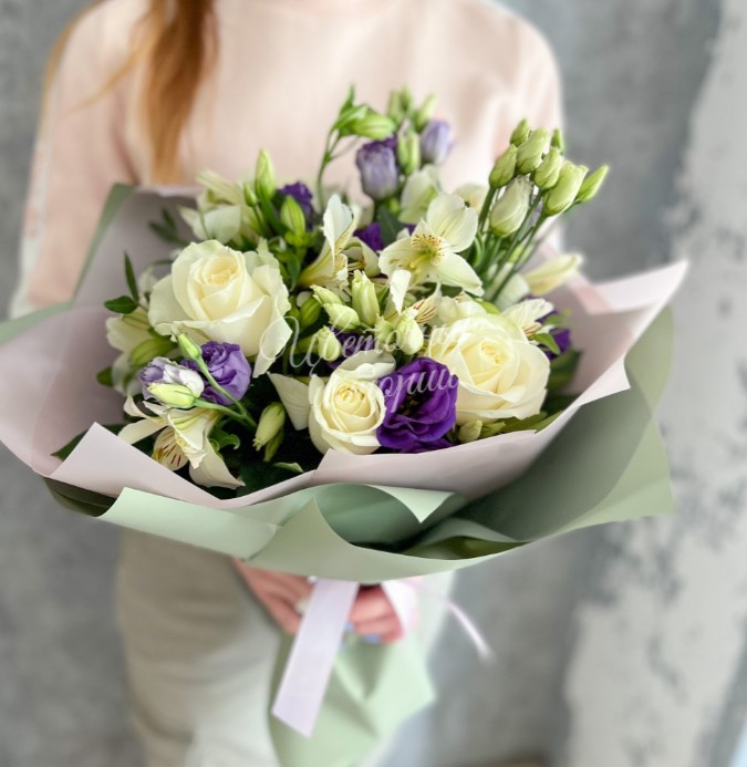 Букет «Сияние сапфира»