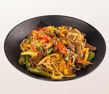 Рамен со свининой и овощами