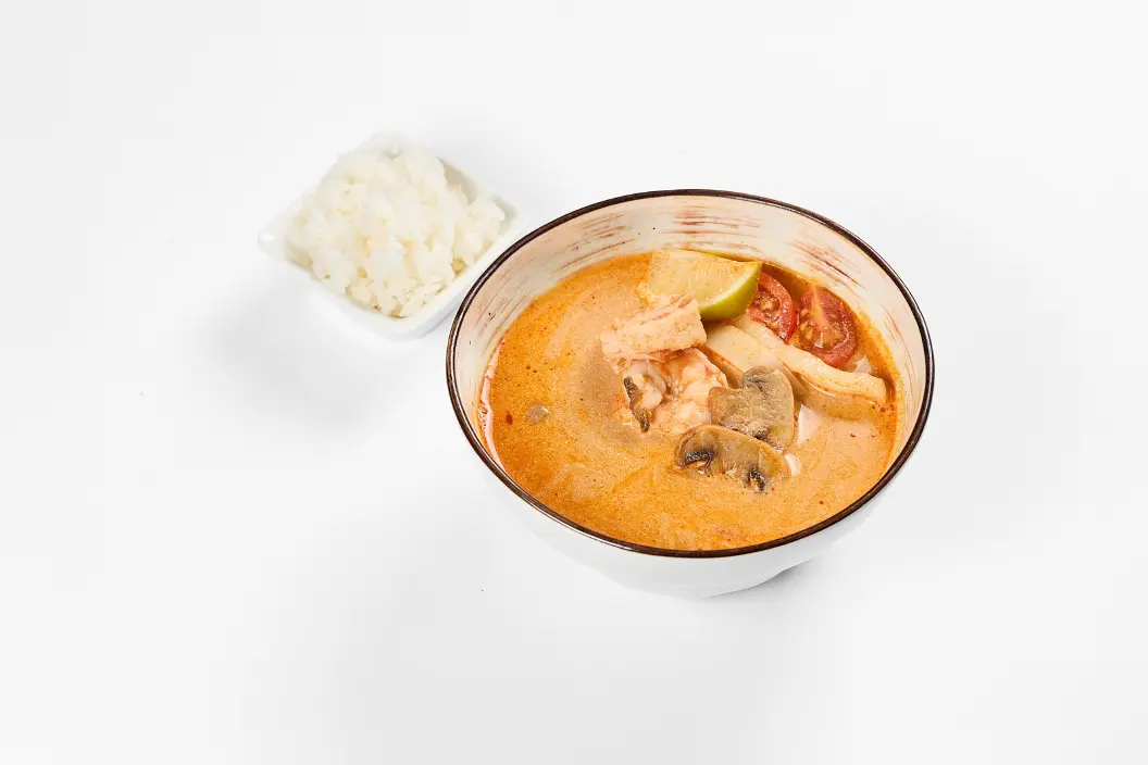 Том-ям с морепродуктами