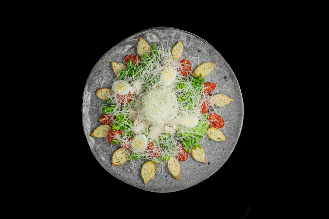 Салат Цезарь с курицей