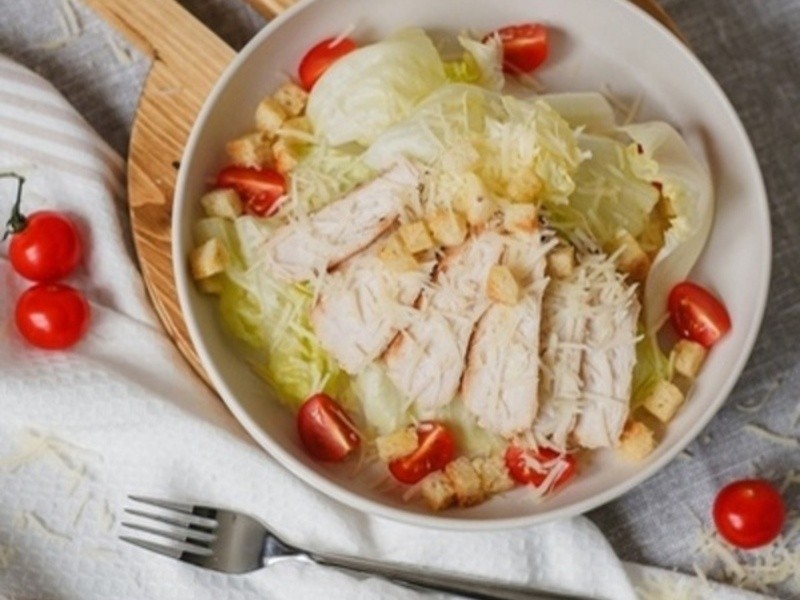 Цезарь с курицей