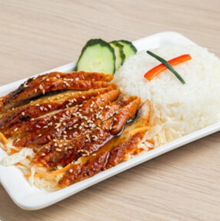 Угорь с рисом