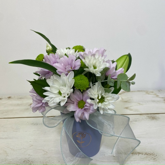 Цветочная композиция в стакане