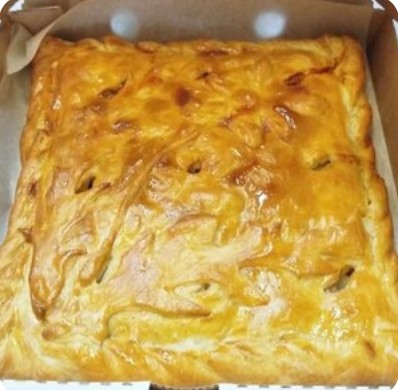 Пирог с ветчиной и сыром 1кг (слоёное тесто)