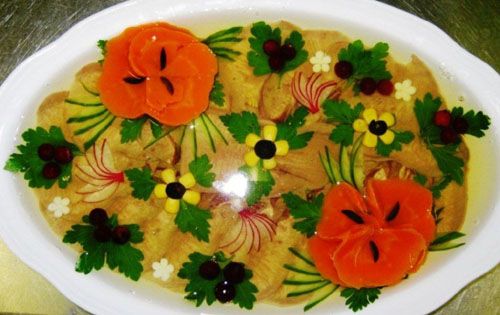 Язык заливной с хреном (предзаказ)