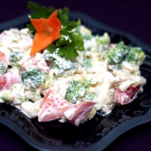 №128 Салат из цв. капусты и брокколи 400