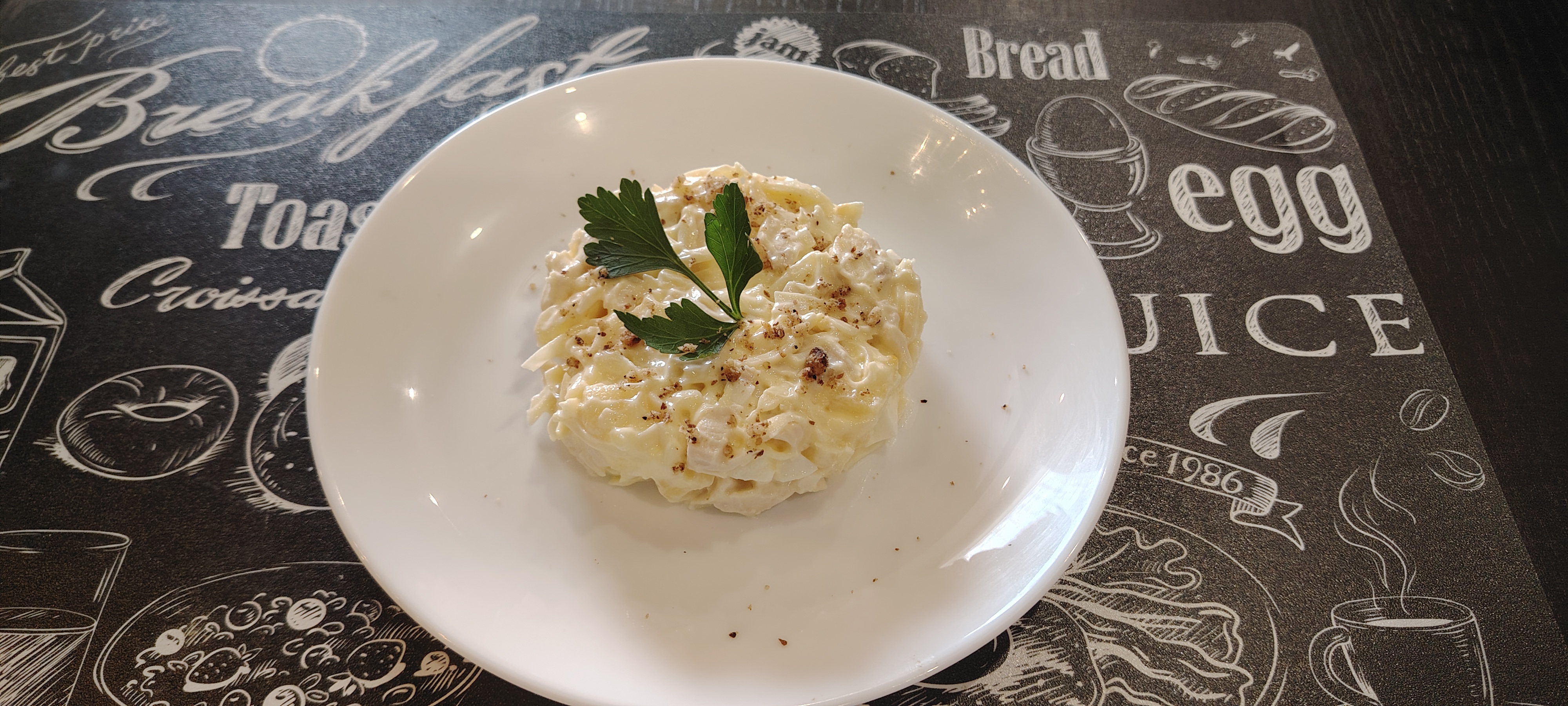 Курица с ананасами