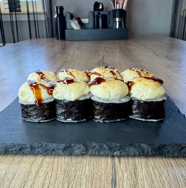 Запеченный с мидиями