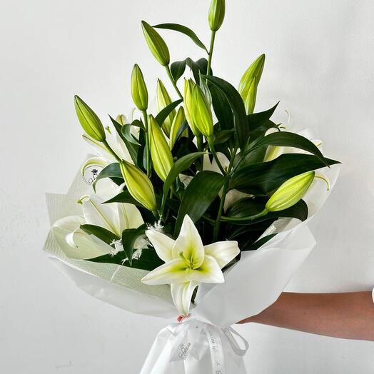 Букет из сортовых лилий