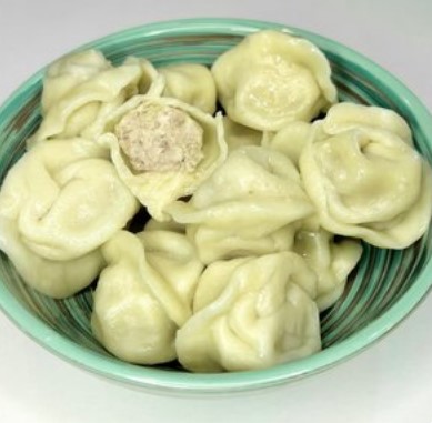 Пельмени из индейки с бульоном