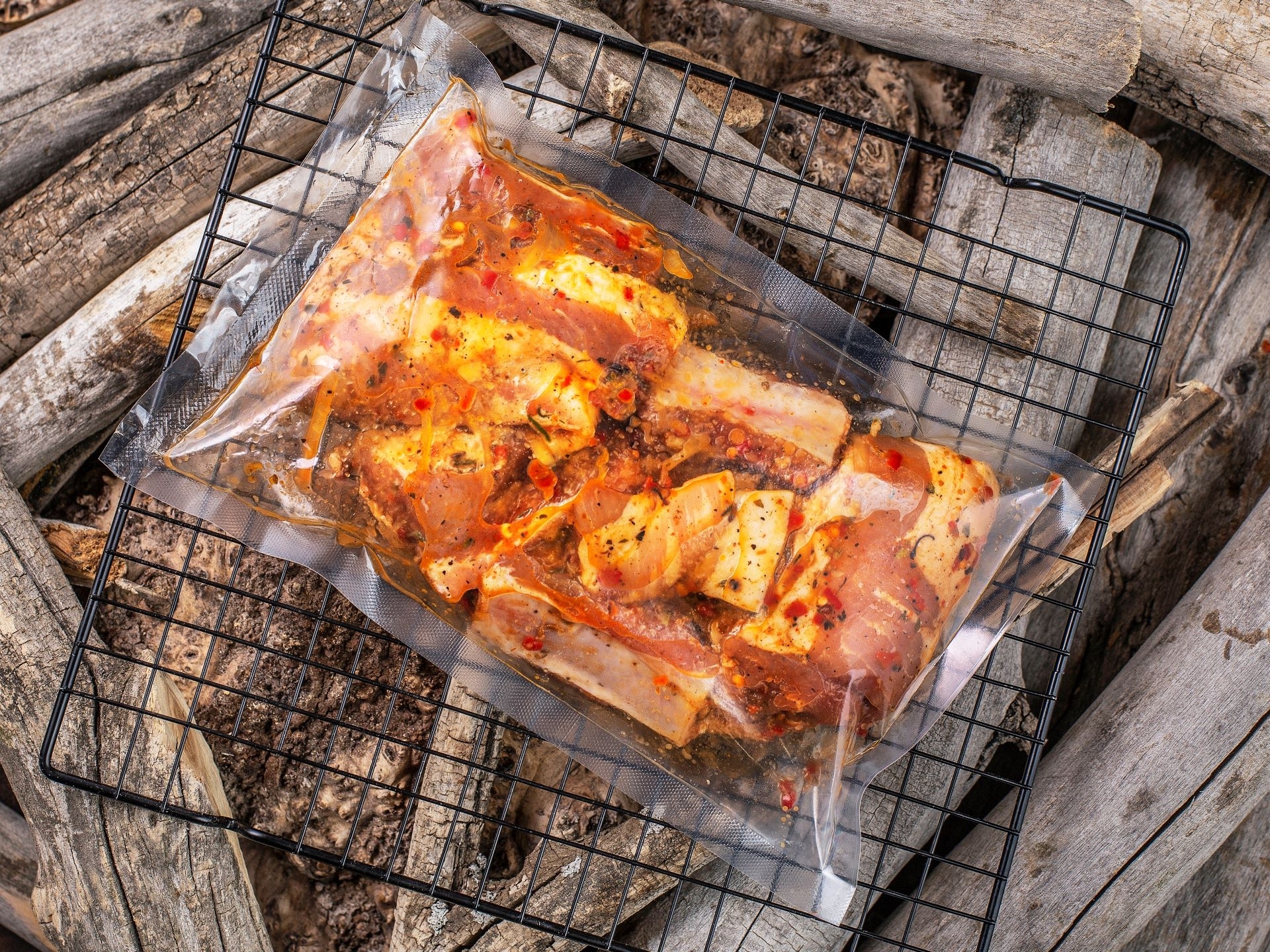 Свиные маринованные ребра/патронташ