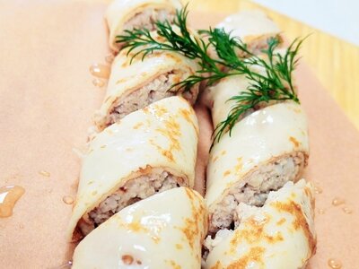 Блинчики по-русски с мясом и рисом