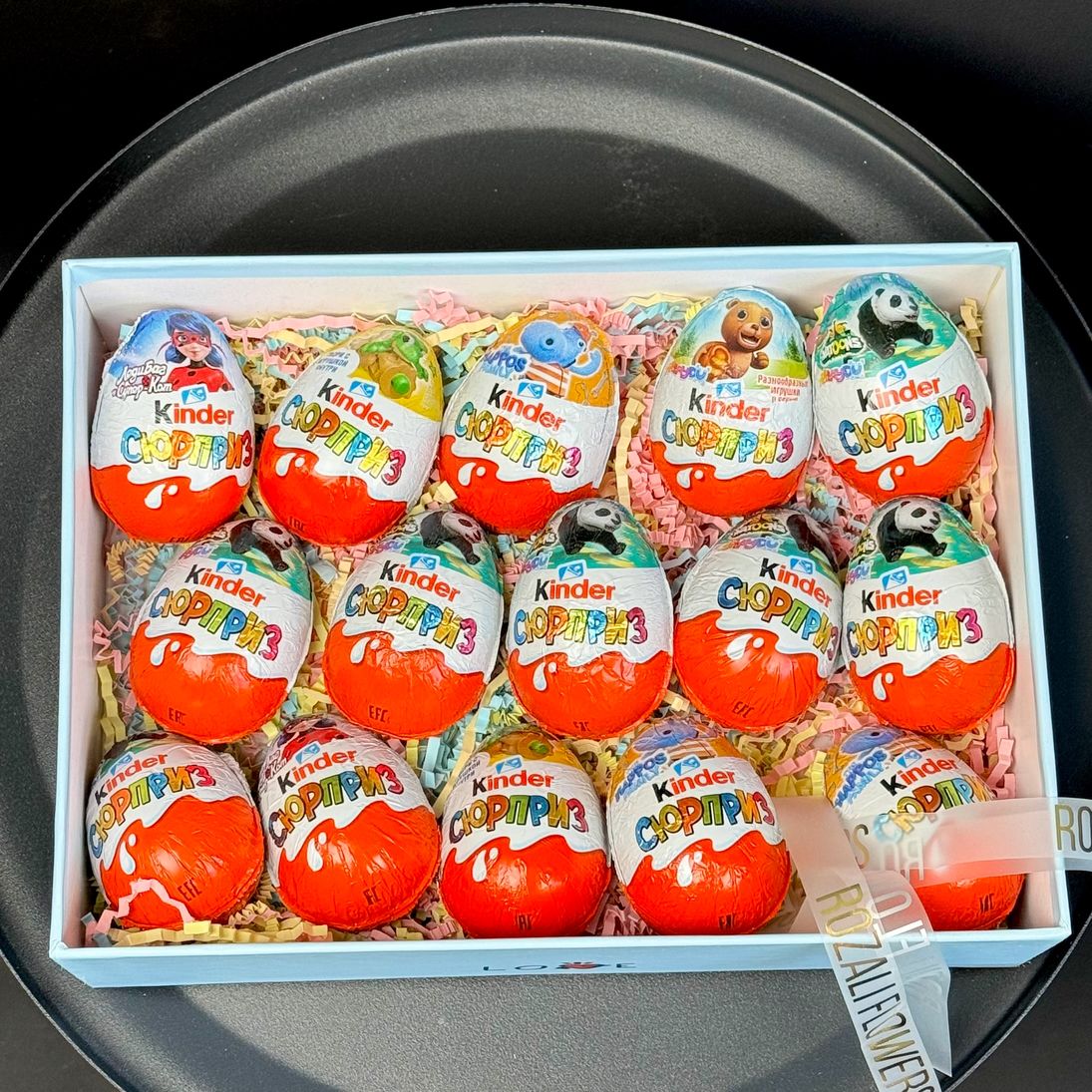 15 Киндер Сюрприз в коробочке