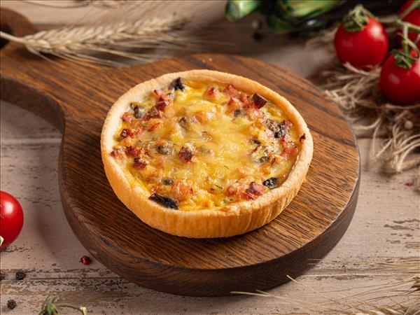 Киш с ветчиной и грибами