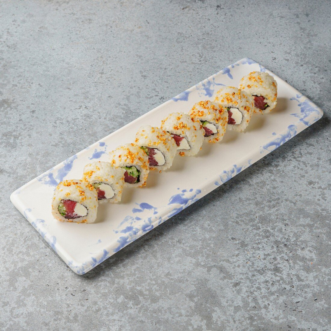 Ролл с тунцом и огурцом 200гр