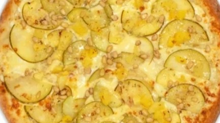 Пицца Груша с кедровым орехом