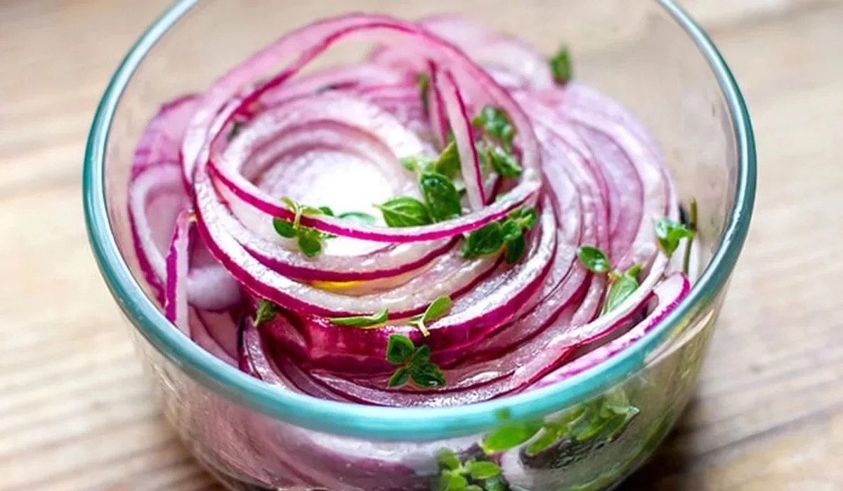 Маринованный лук