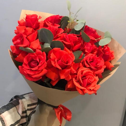 Французские розы с эвкалиптом