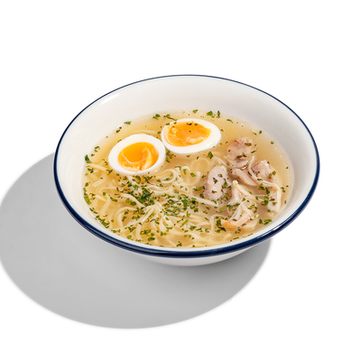 Куриный бульон с лапшой и яйцом