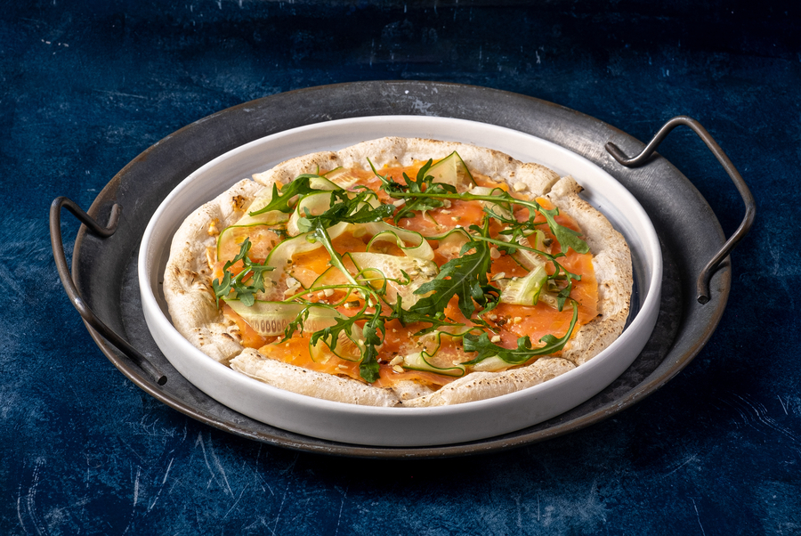 Лепешка с лососем