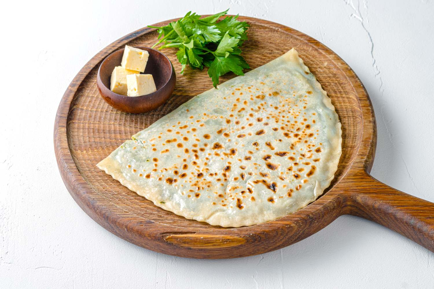 Чуду с сыром и зеленью.