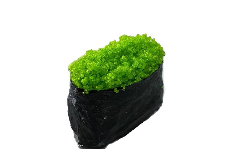 Суши с икрой мойвы (зеленая)