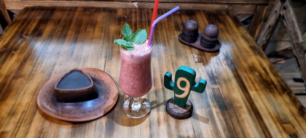 Бананово-ягодный